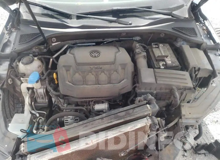 1VWLA7A37KC008879 Photo# 7