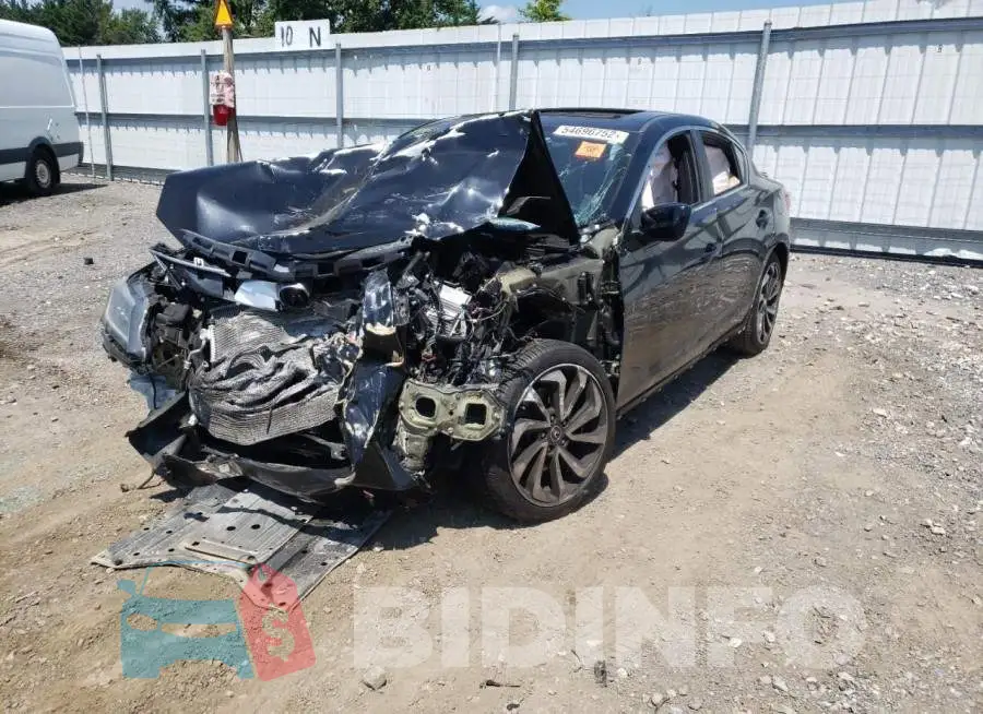 19UDE2F87JA002885 Photo# 2