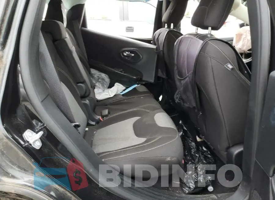 1C4PJMAB2GW214014 Photo# 6