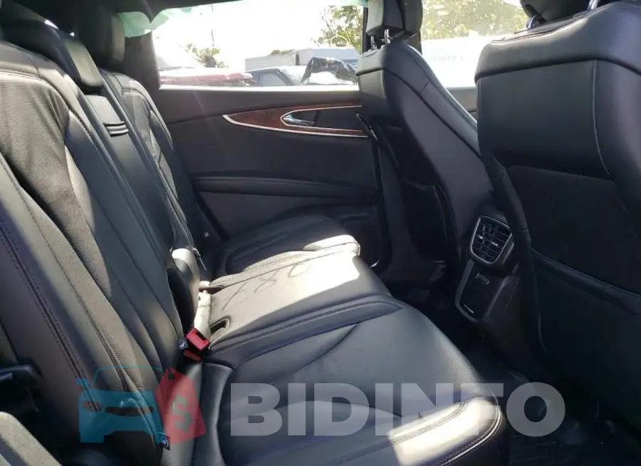 2LMPJ8LPXJBL13110 Photo# 6