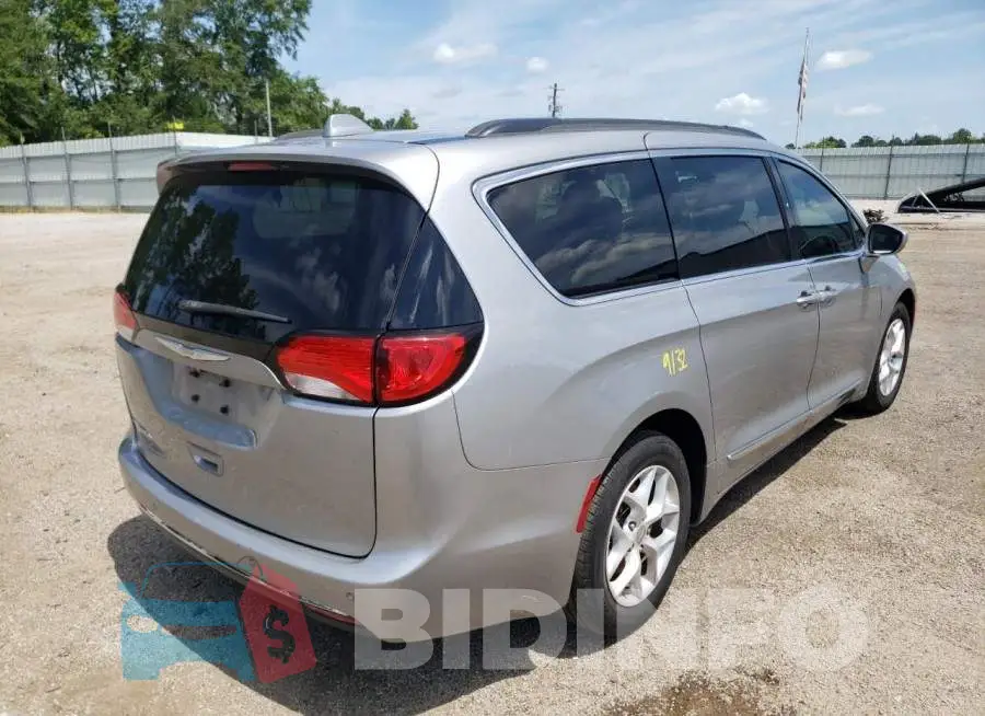 2C4RC1BG4HR598416 Photo# 4