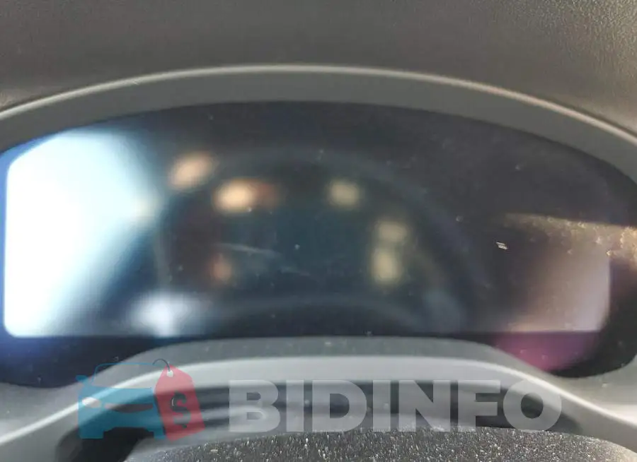 5UX2V1C03M9E67489 Photo# 8
