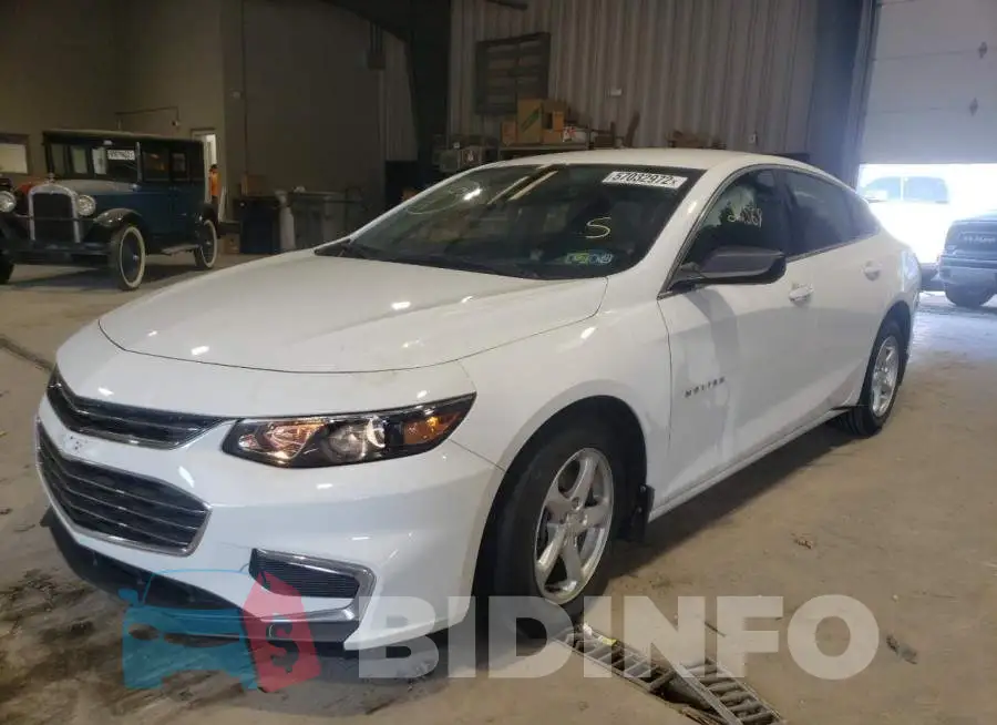1G1ZB5ST0JF283271 Photo# 2
