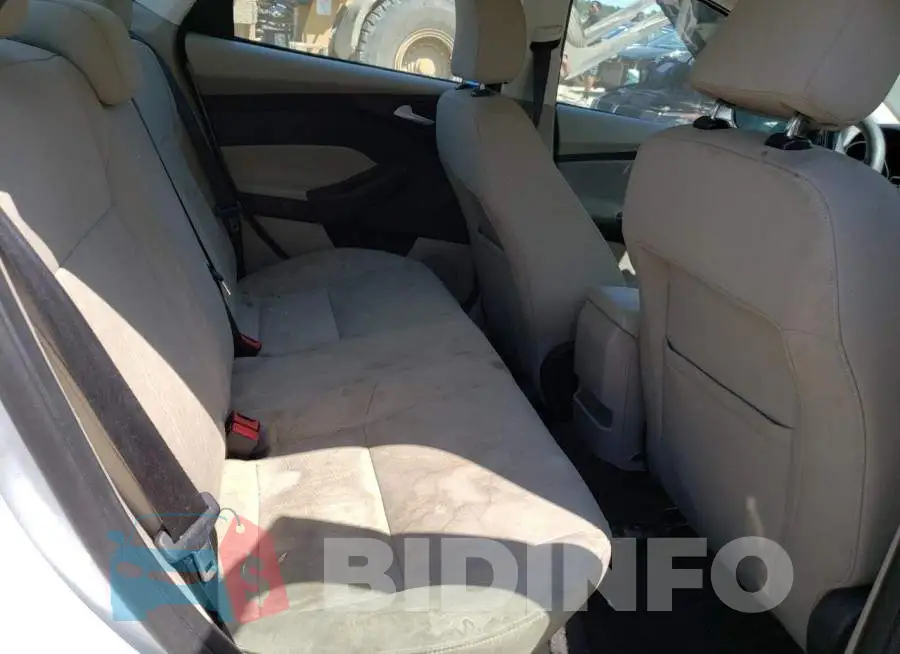 1FADP3F21GL397644 Photo# 6