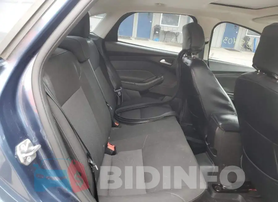 1FADP3H25JL310591 Photo# 6
