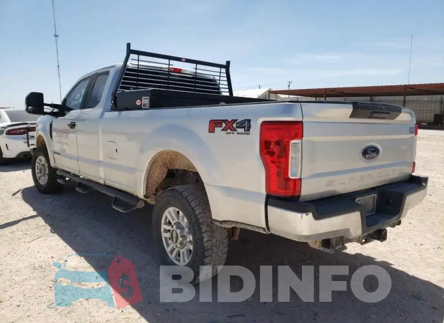 1FT7X2BT4JEB17906 Photo# 3