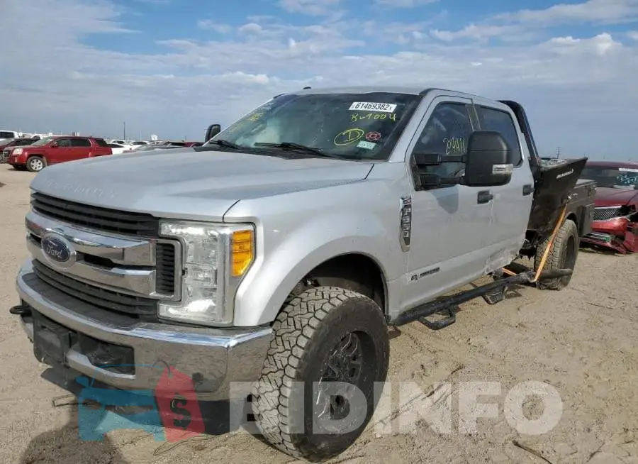 1FT8W3BT5HEB69004 Photo# 2
