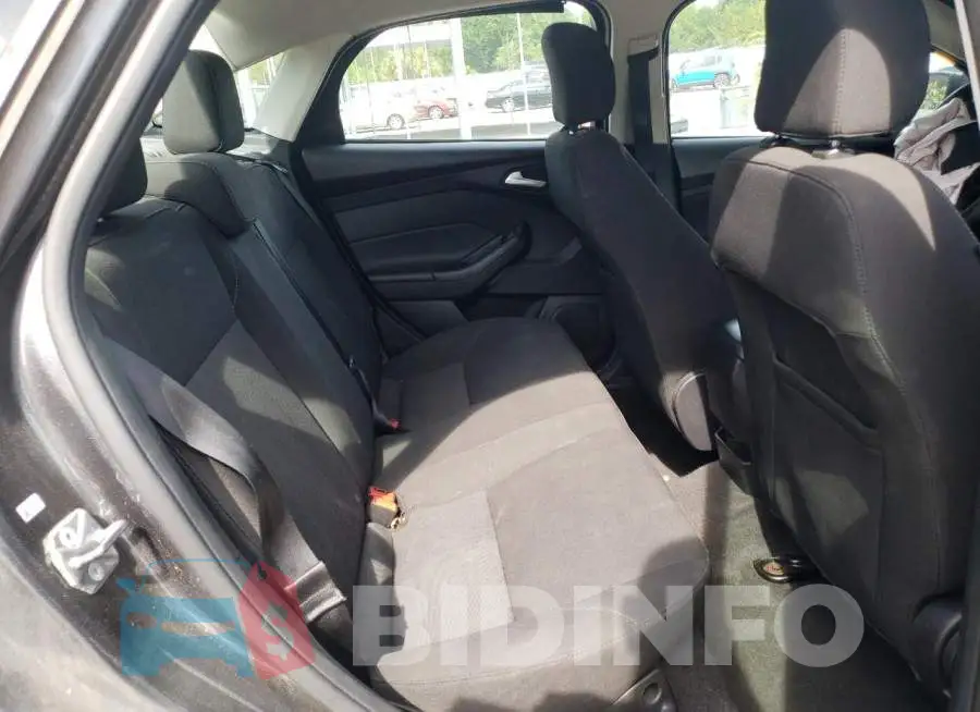 1FADP3FE2HL318266 Photo# 6