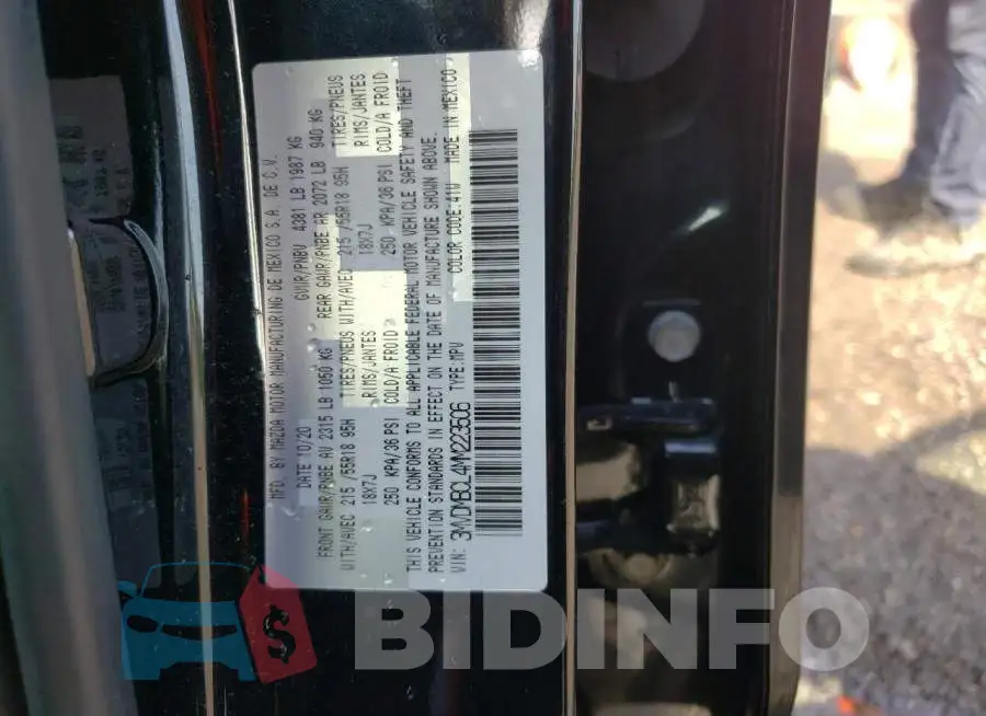 3MVDMBCL4MM223506 Photo# 10