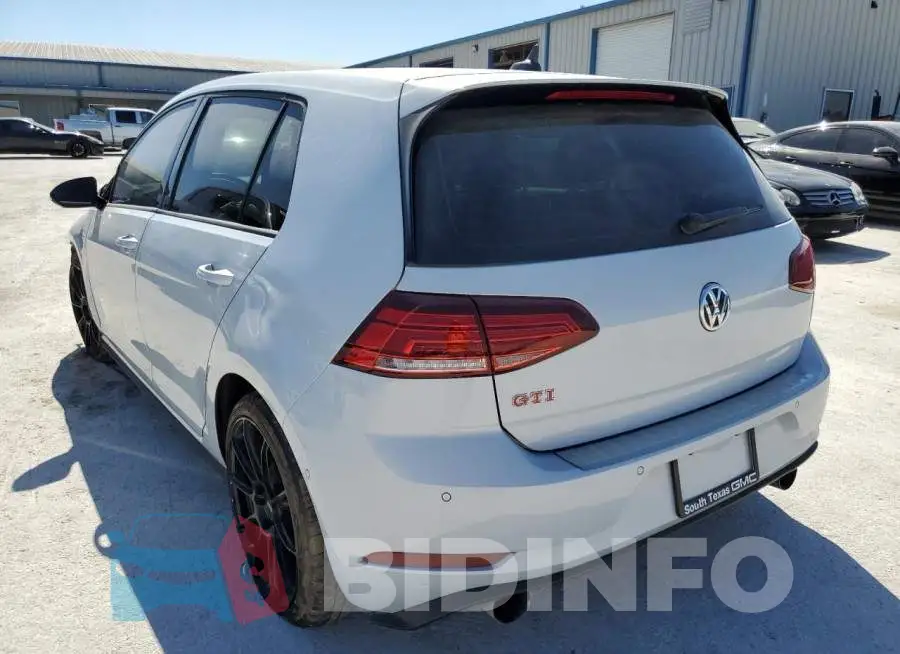 3VW6T7AU1LM005203 Photo# 3