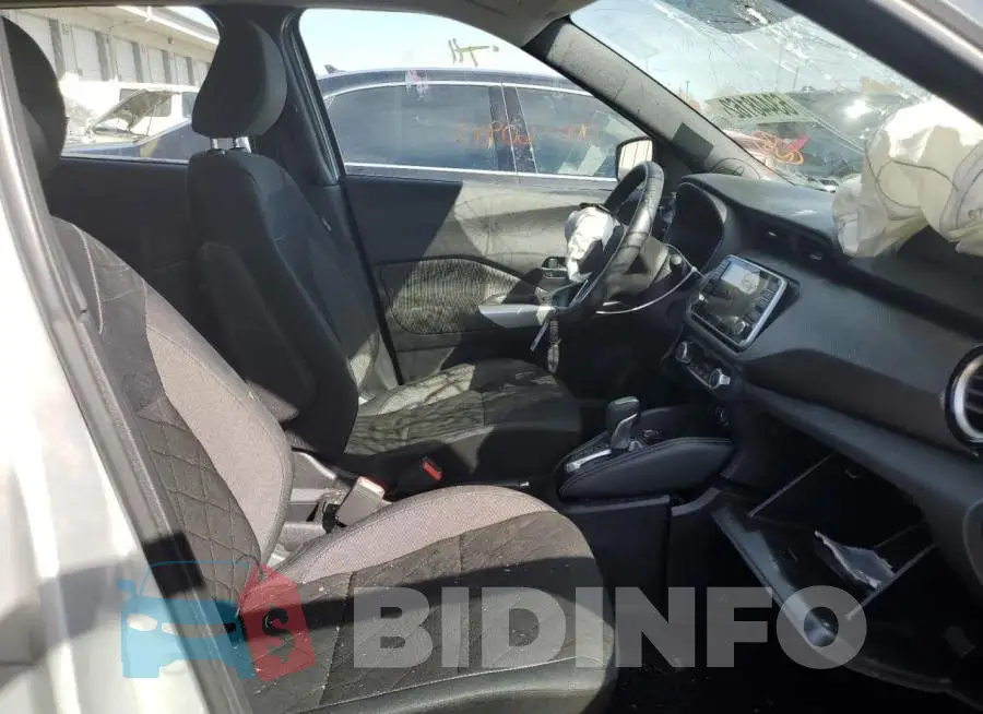 3N1CP5CU7KL551863 Photo# 5