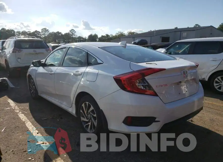 19XFC2F77JE206572 Photo# 3