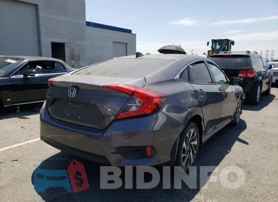 19XFC2F79HE203795 Photo# 4