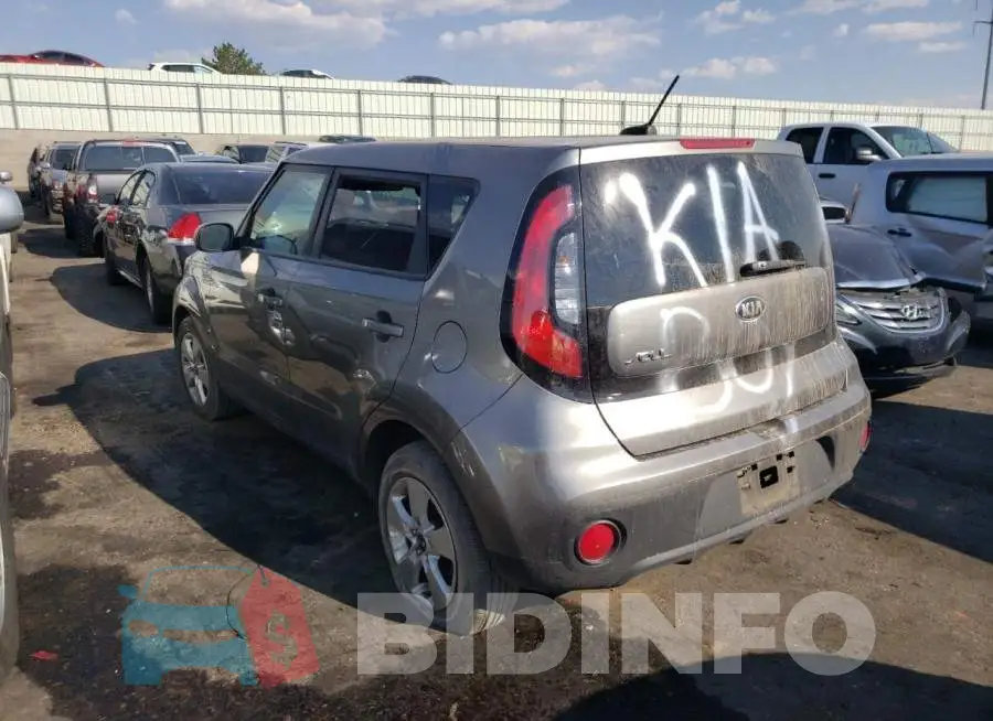 KNDJN2A26J7581353 Photo# 3