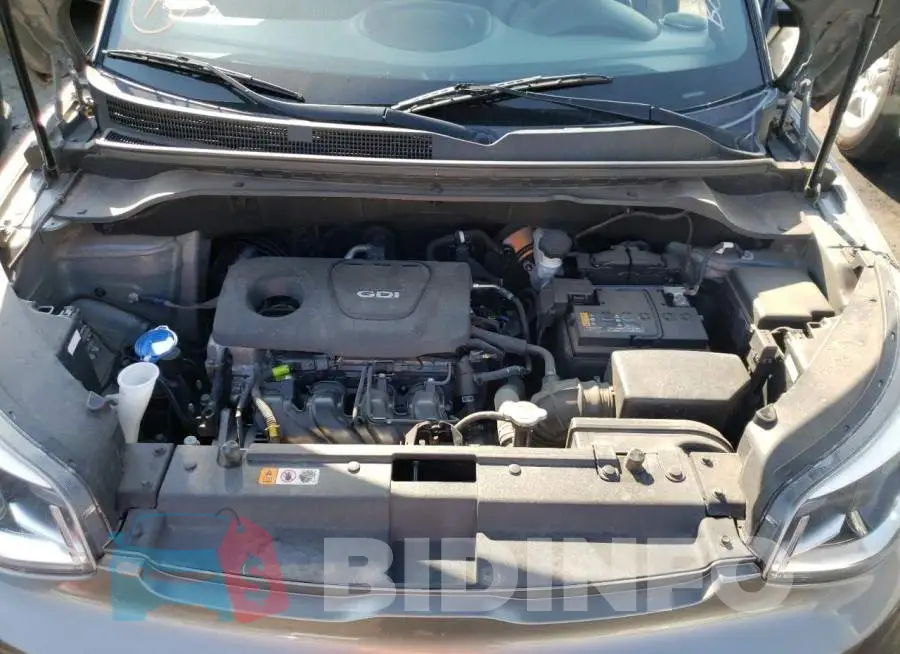 KNDJN2A26J7581353 Photo# 7