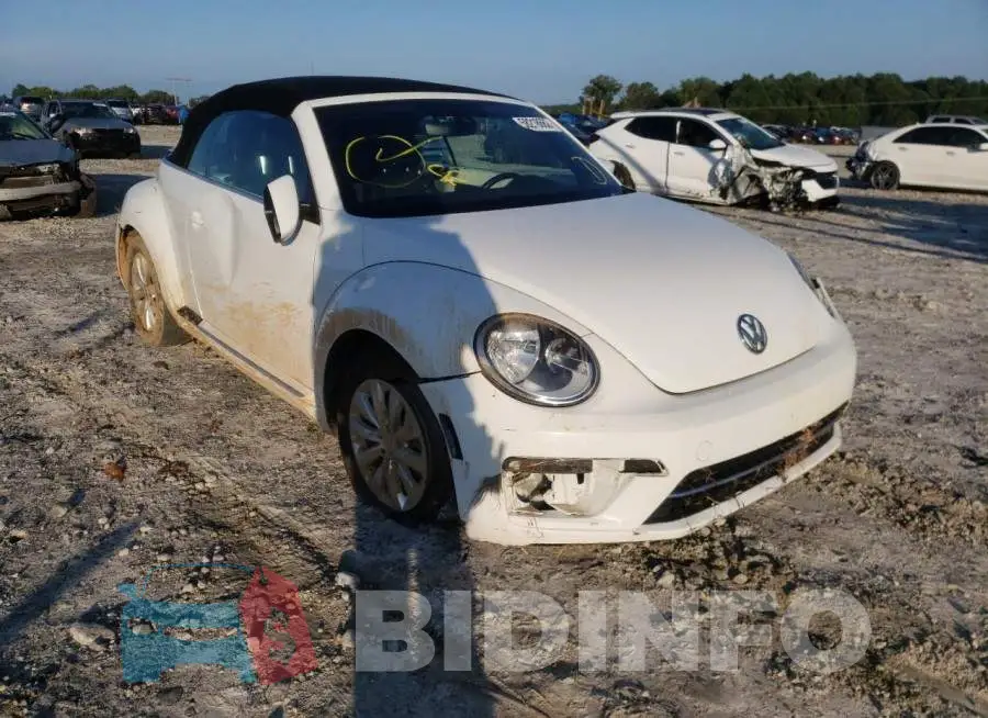 3VW517AT6HM809285 Photo# 1