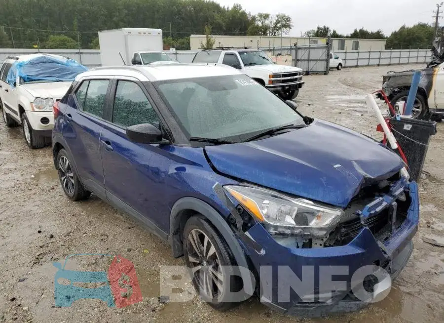 3N1CP5CU9JL529345 Photo# 1