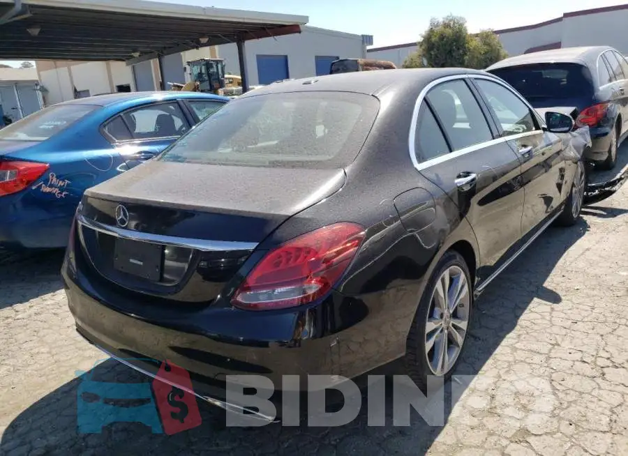 55SWF4JB9JU252749 Photo# 4