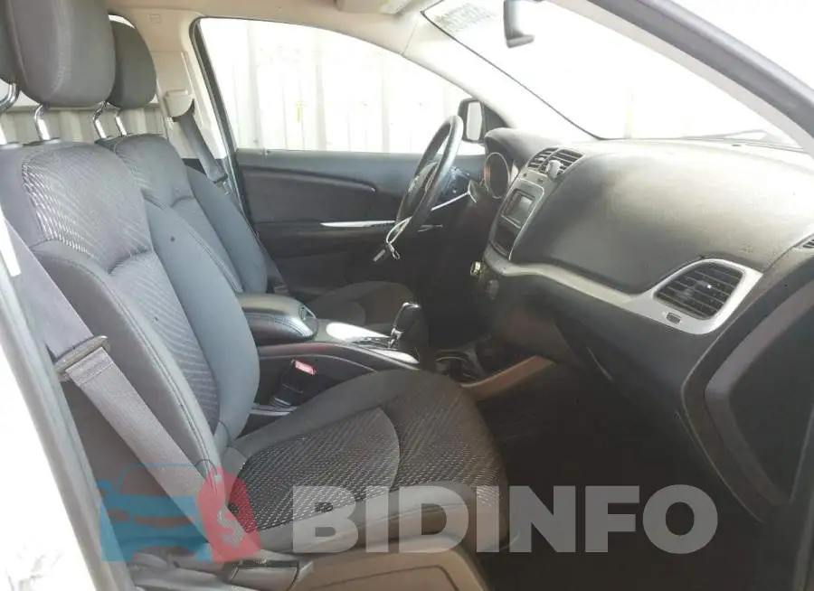 3C4PDCAB2GT171821 Photo# 5