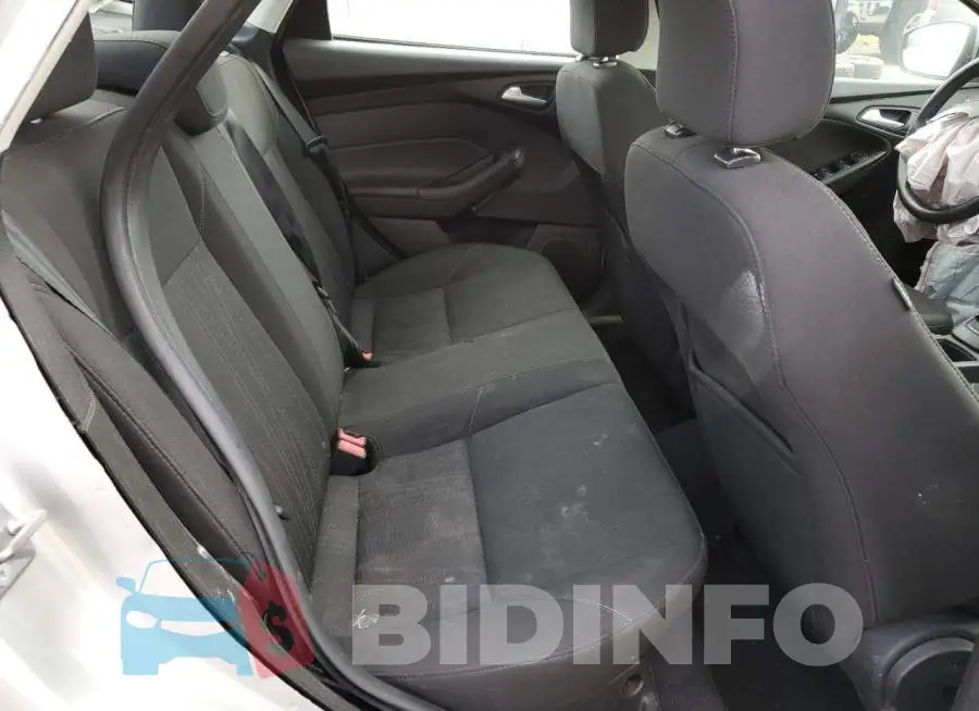 1FADP3F25GL331579 Photo# 6