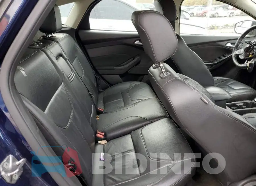 1FADP3N24GL224900 Photo# 6
