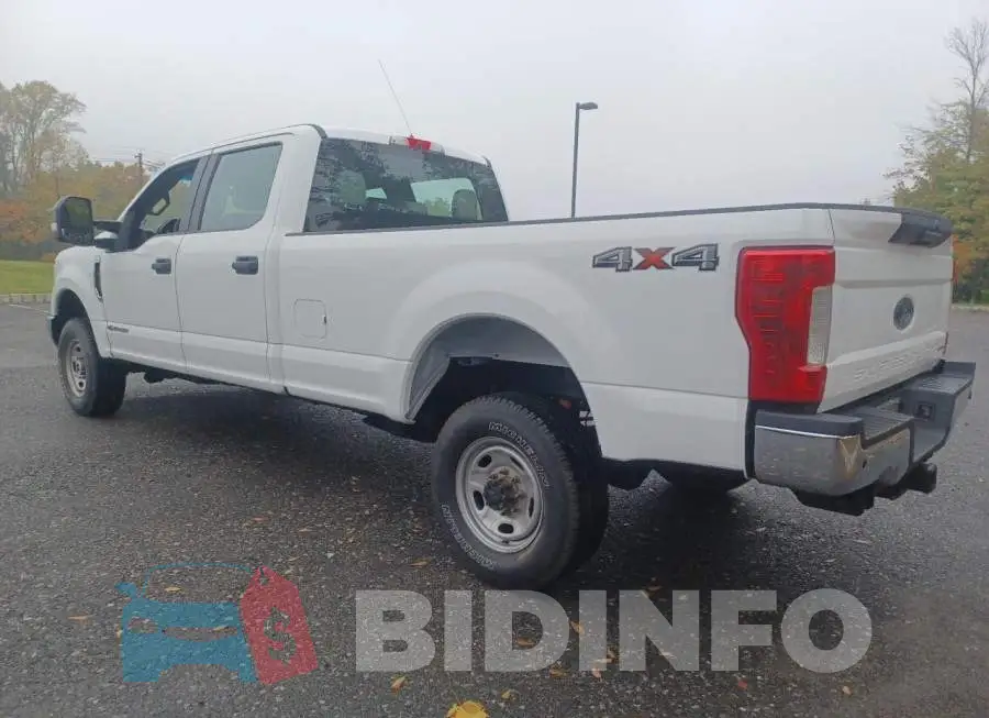 1FT8W3BT6JEC07023 Photo# 3