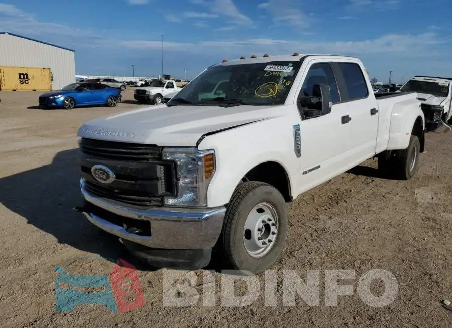 1FT8W3DT3KED54978 Photo# 2