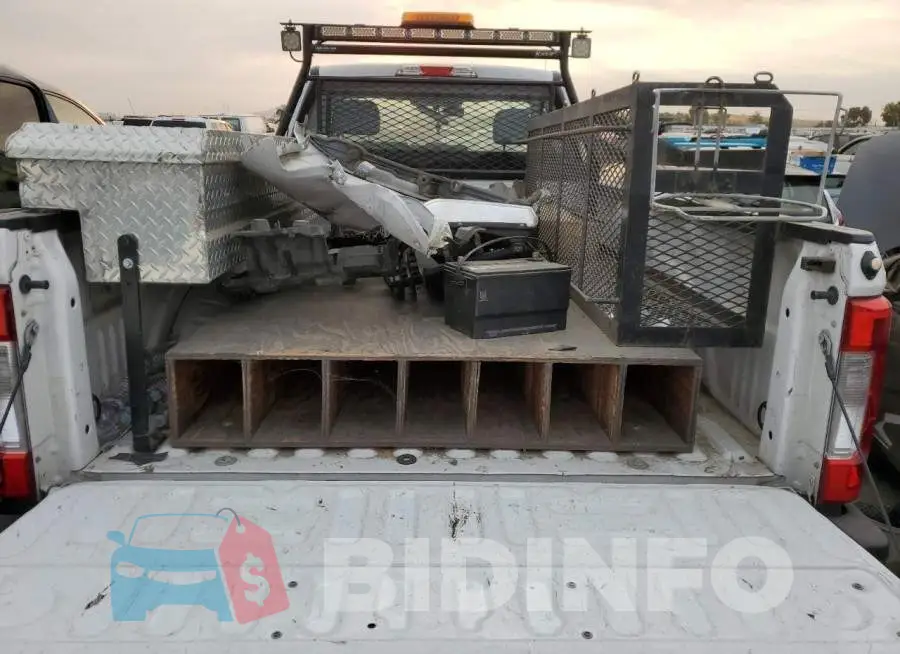 1FTBF2A62KEC80337 Photo# 6