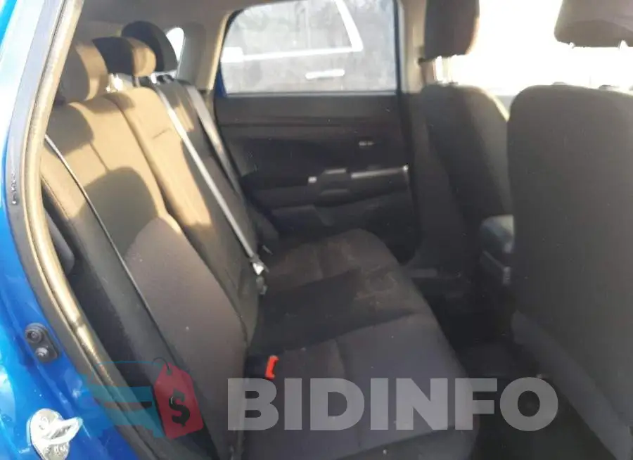 JA4AP3AU8KU035412 Photo# 6