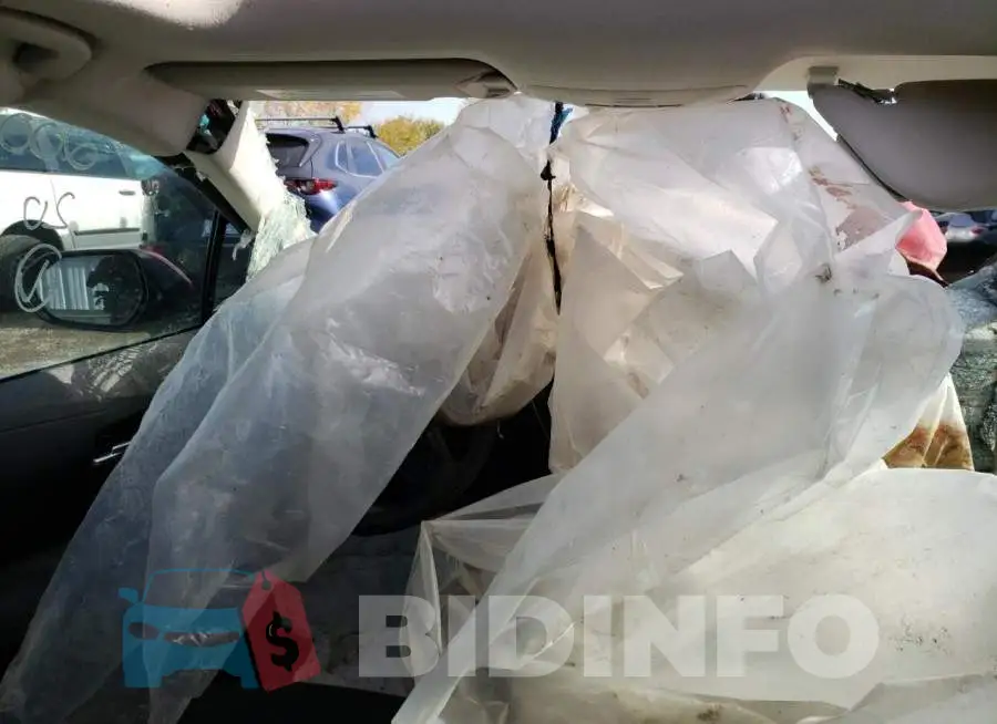 5YFBPRBE1LP101270 Photo# 5