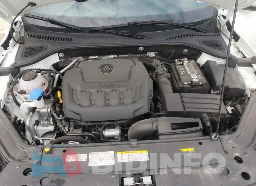 1VWSA7A32MC018685 Photo# 7
