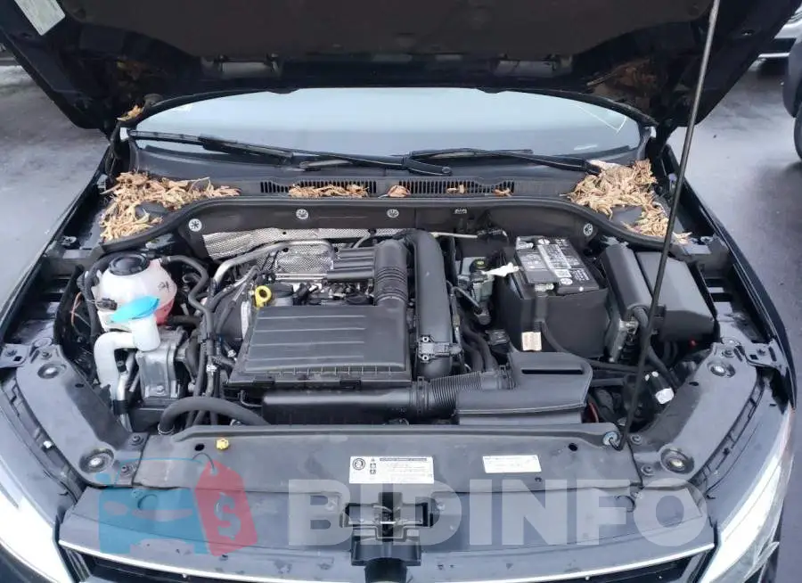 3VW2B7AJ4JM212687 Photo# 7
