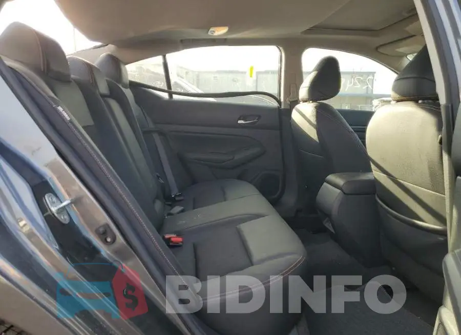 1N4BL4CV1NN332012 Photo# 6