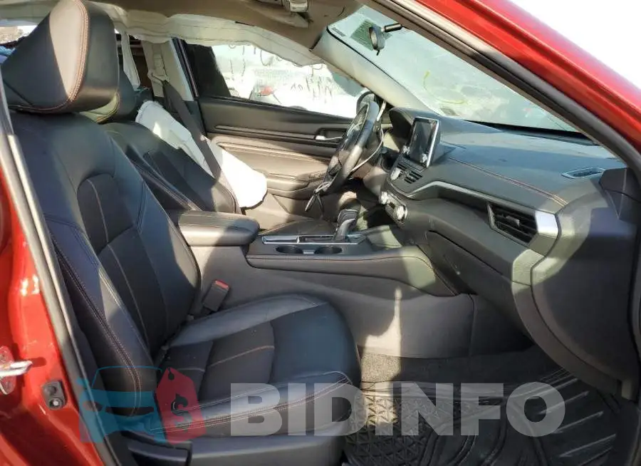 1N4BL4CV9KC132440 Photo# 5