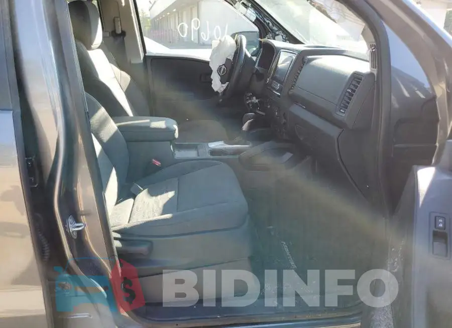 1N6ED1EK8NN627174 Photo# 5