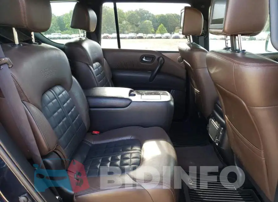 JN8AY2NF7J9331911 Photo# 6