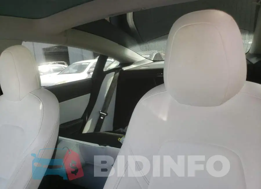 5YJ3E1EB6JF096816 Photo# 9