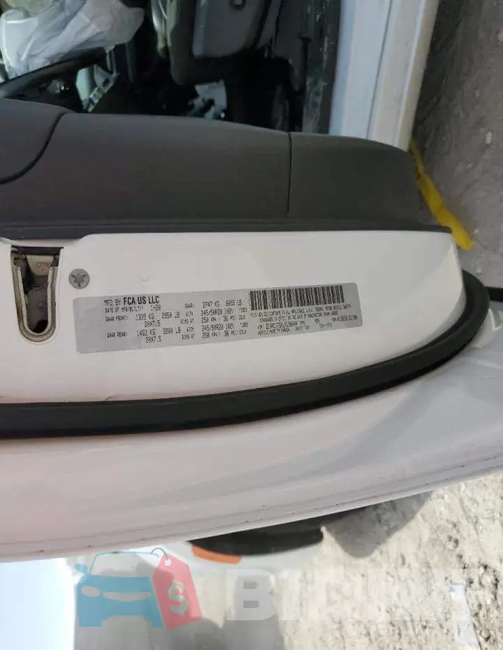 2C4RC1FG0LR150404 Photo# 8