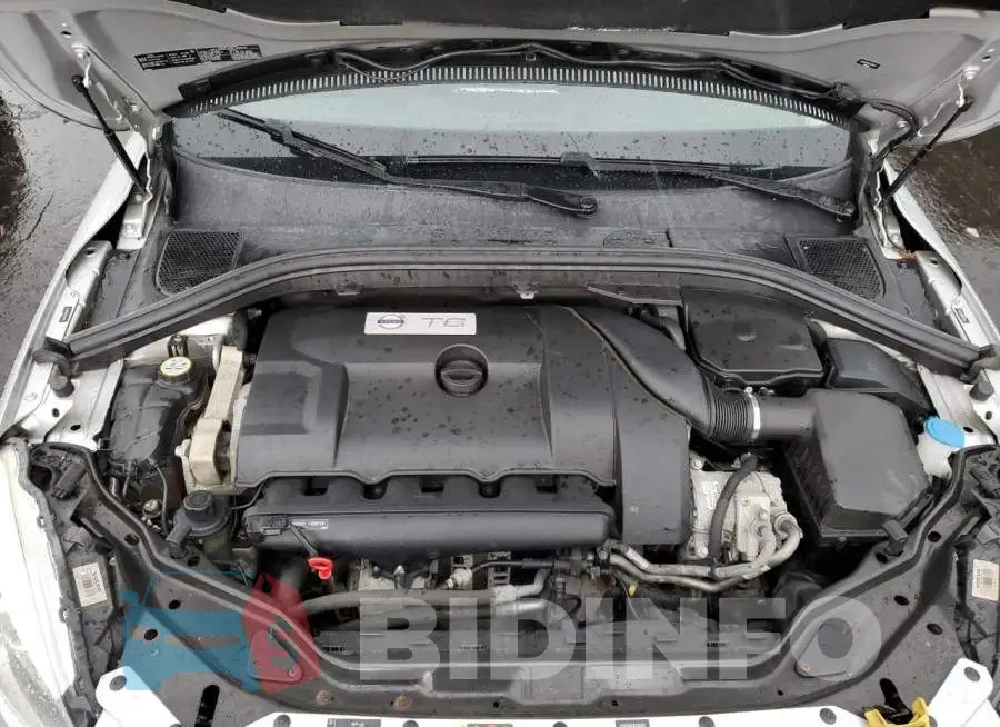 YV4902RM3G2780421 Photo# 7