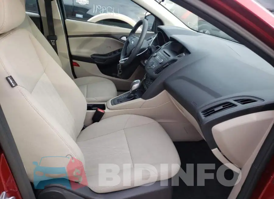 1FADP3F22GL292675 Photo# 5