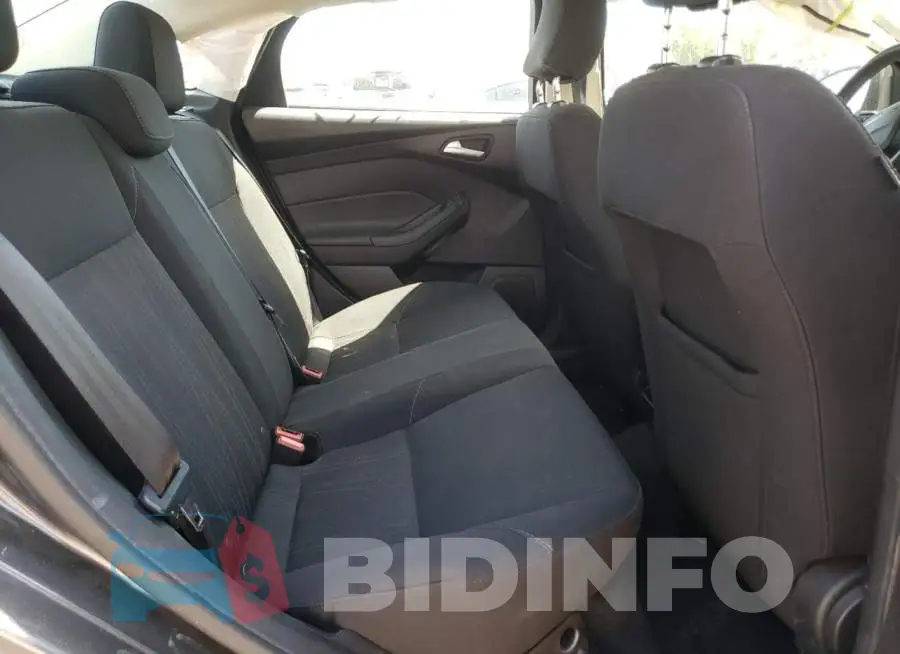 1FADP3F27HL285416 Photo# 6