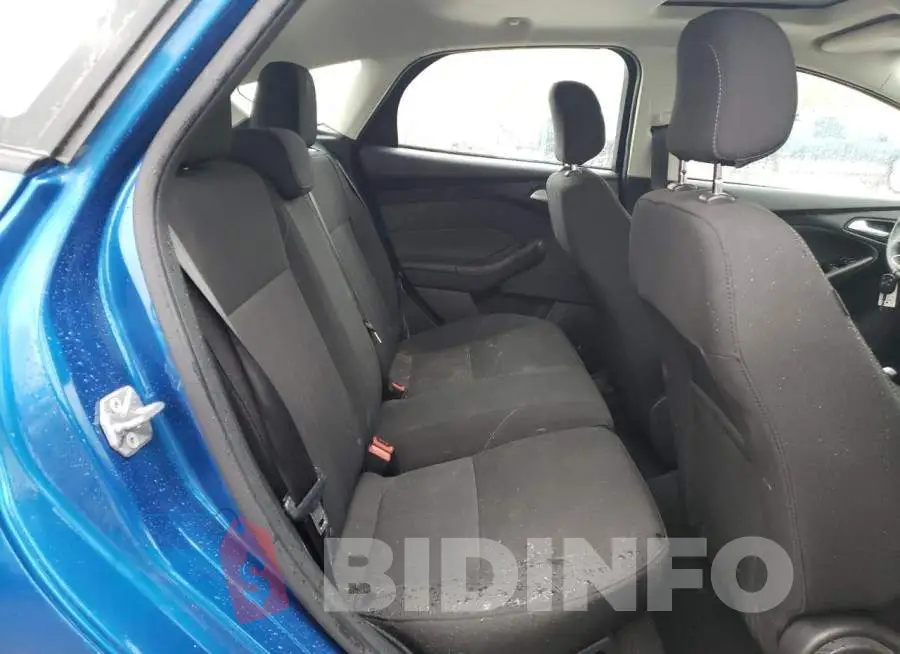 1FADP3M25JL210318 Photo# 10