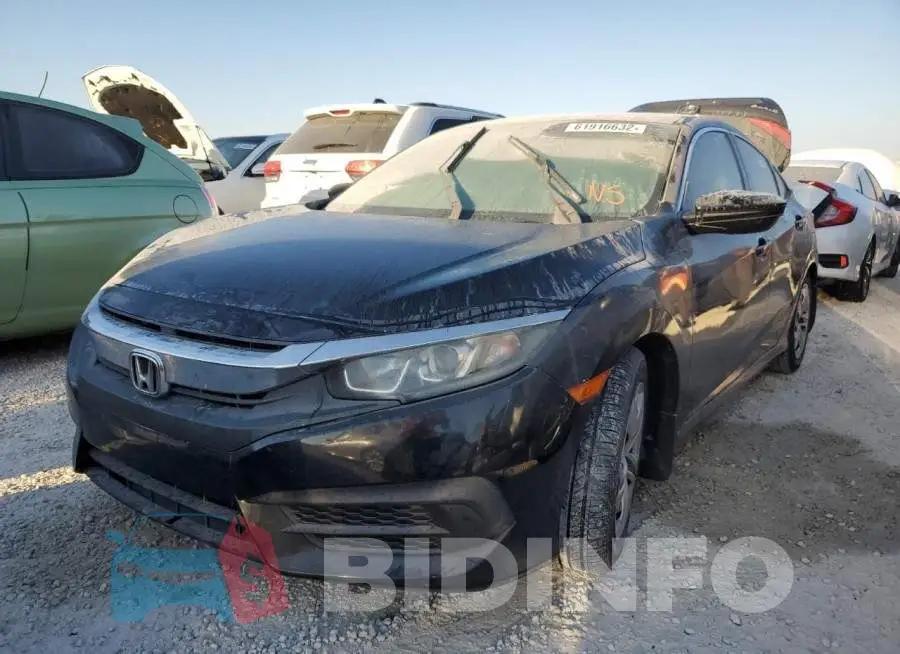 19XFC2F57GE062688 Photo# 2