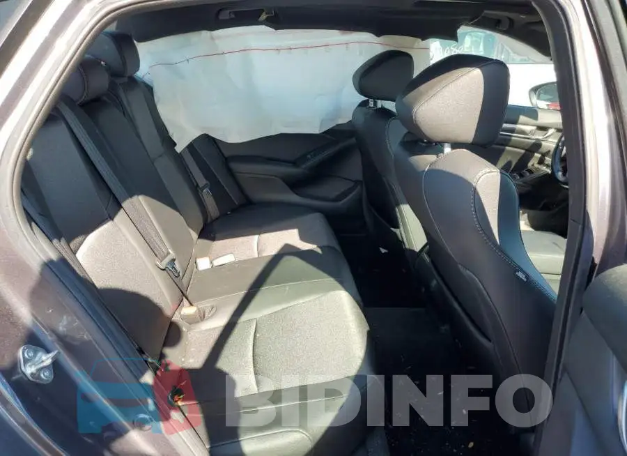 1HGCV2F31LA031849 Photo# 6