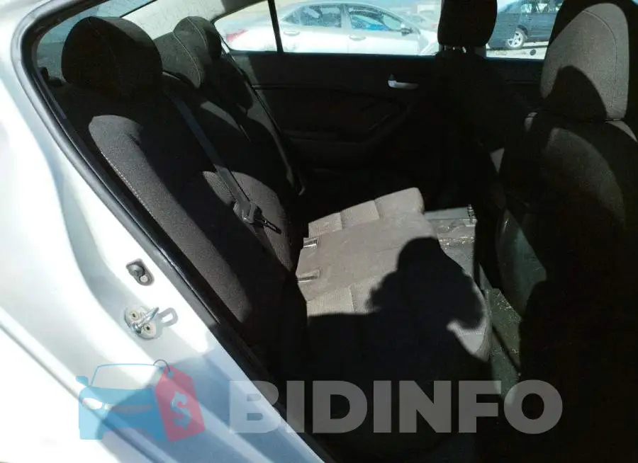 3KPFK4A74HE140949 Photo# 6