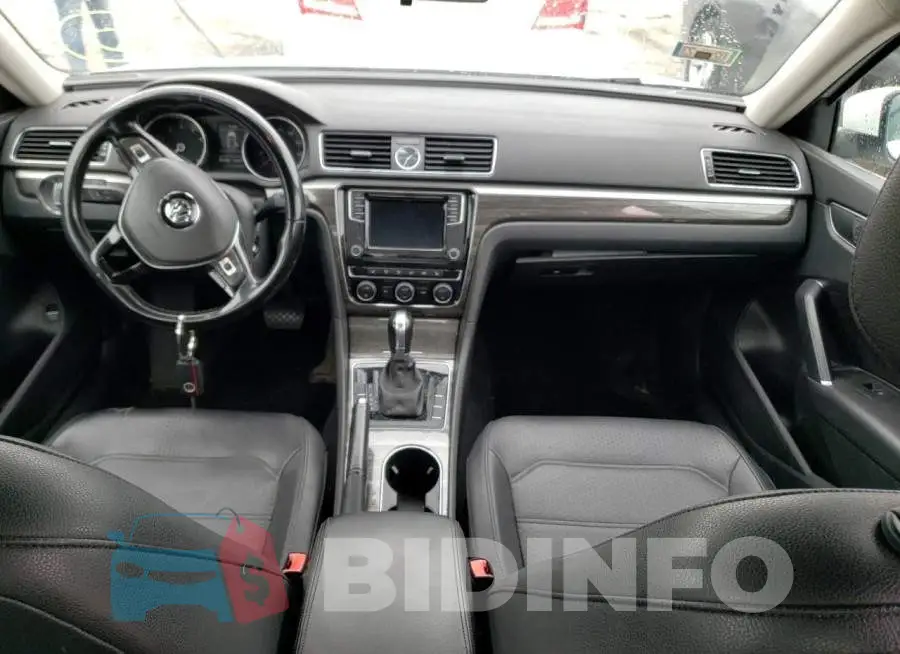 1VWBS7A38GC014772 Photo# 9