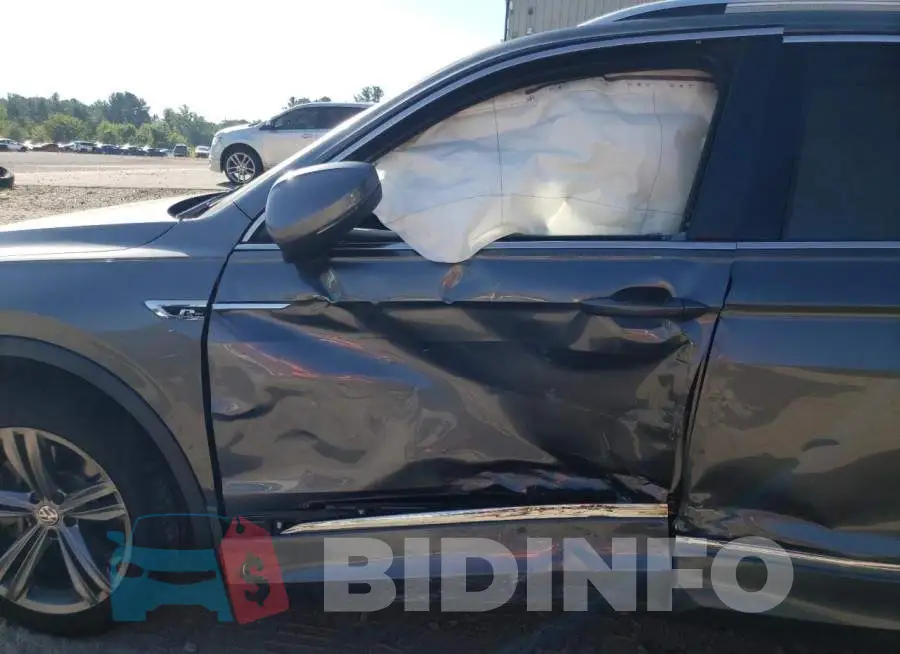 3VV2B7AX8KM030677 Photo# 10