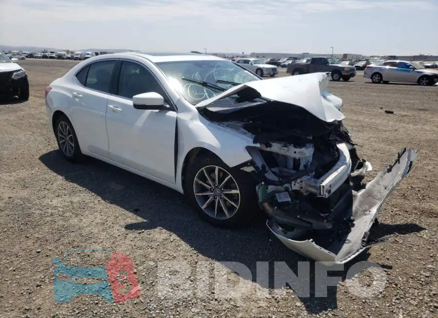 19UUB1F39JA004645 Photo# 1