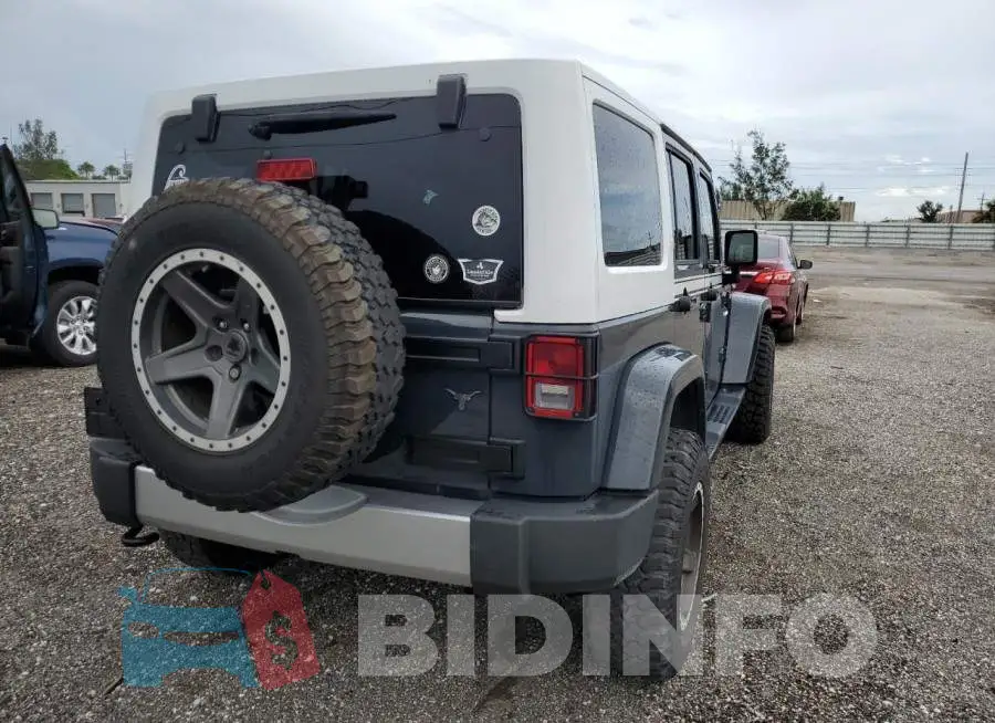 1C4BJWEG2HL711630 Photo# 4