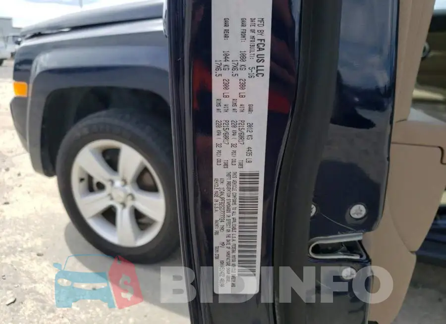 1C4NJPFB2GD777724 Photo# 10